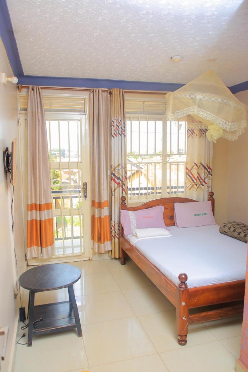 Perfect Motel Kampala Ngoại thất bức ảnh