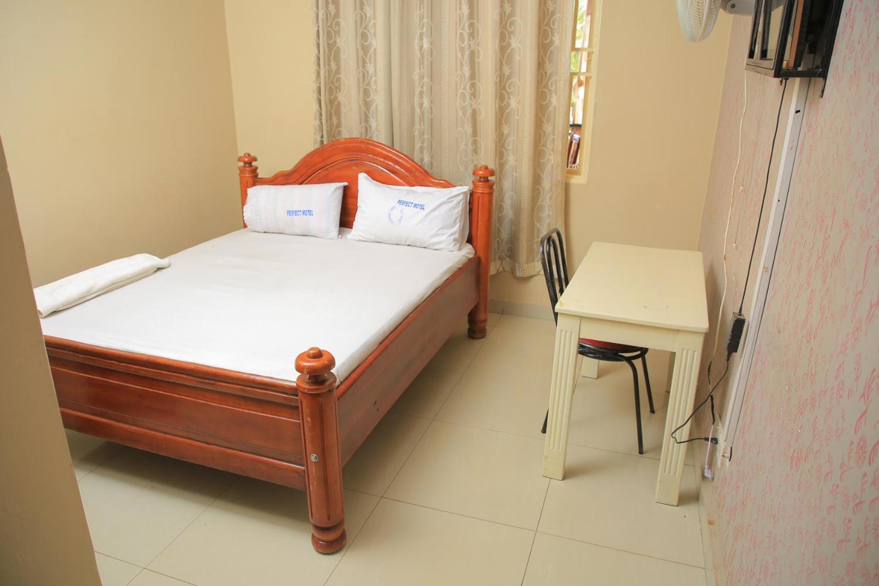 Perfect Motel Kampala Ngoại thất bức ảnh